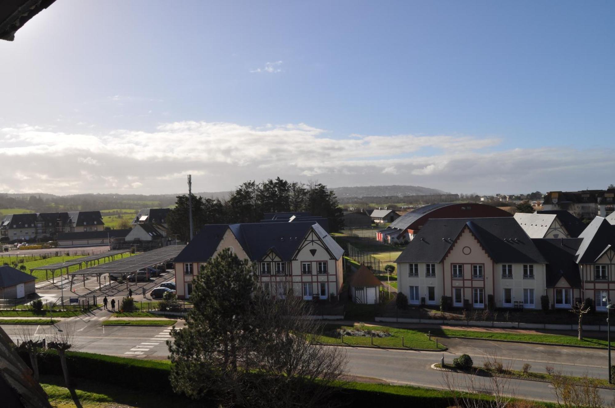 Mer Et Soleil A Blonville Sur Mer/ Deauville Bagian luar foto