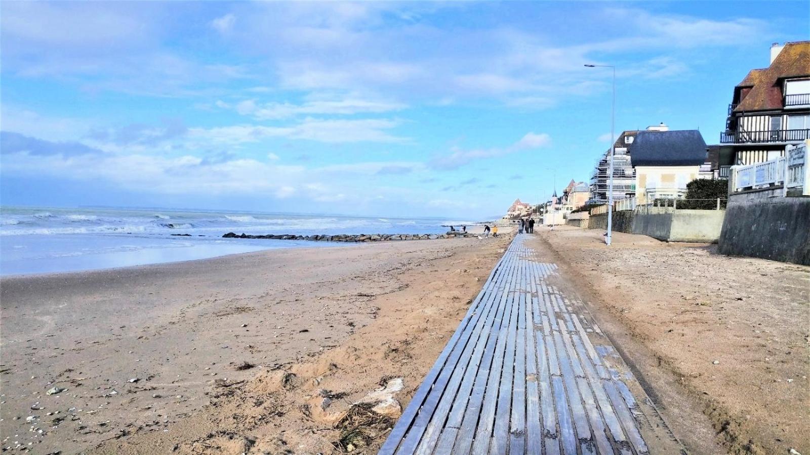 Mer Et Soleil A Blonville Sur Mer/ Deauville Bagian luar foto